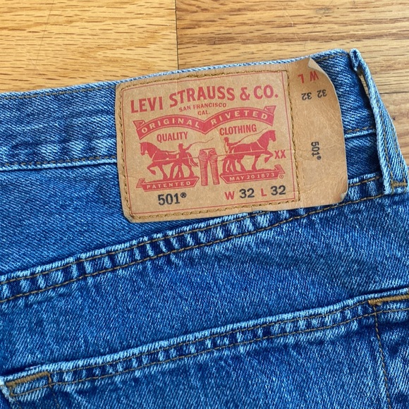 Mens Levi’s 501s - Picture 7 of 11
